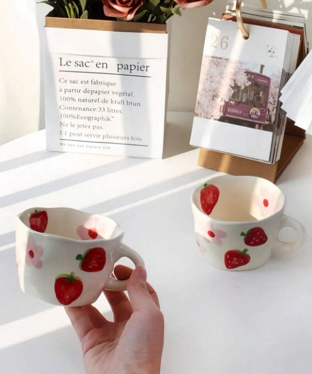 Taza pequeña de cerámica - Diseño de fresa lindo y único