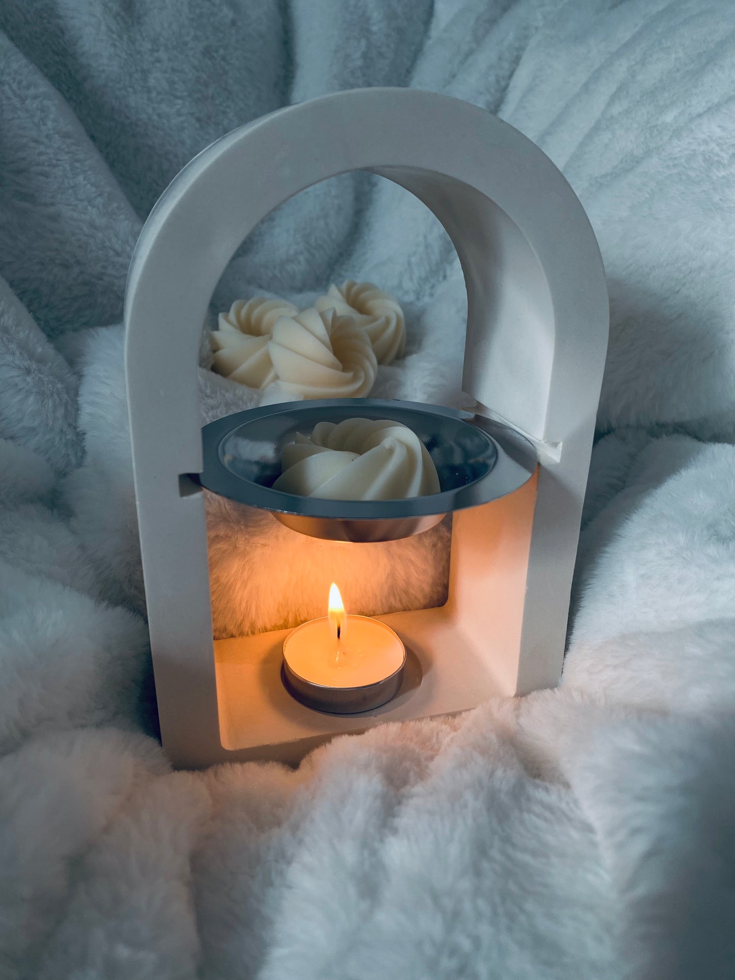 Brûleur de fondants artisanal en forme d’arc – MyCandleBox

Wax melt burner handmade – brûleur arc blanc

Brûleur de cire parfumée en plâtre – chauffe-plat