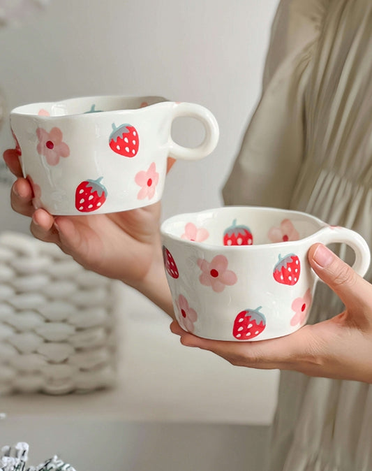 Taza pequeña de cerámica - Diseño de fresa lindo y único
