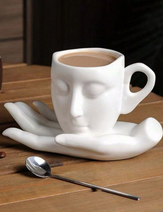 Taza de cerámica con platillo en forma de mano - Diseño original y contemporáneo