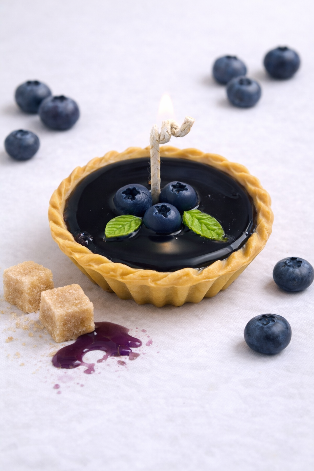 Bougie mini Tartelette à la Myrtille |Bougie Pâtisserie | Blueberry Pie Candle | Bougie Gourmande | Bougie Leurre | Bougie décorative
